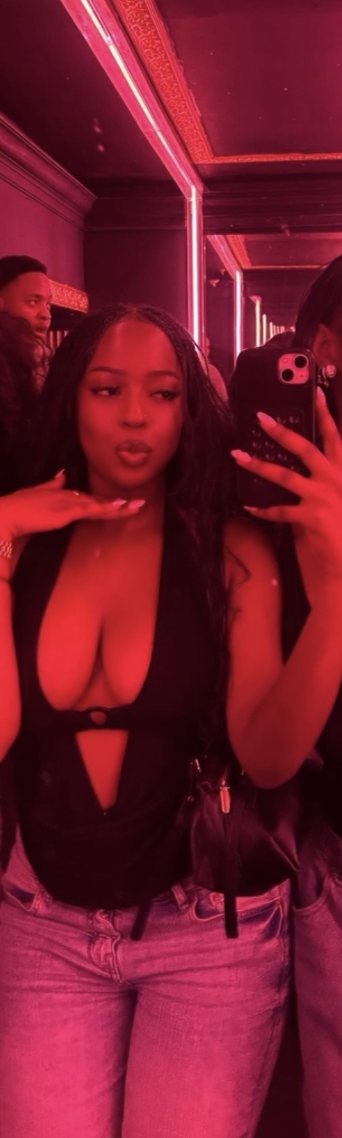 @Sharonyesvv